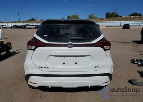 2023 Nissan Kicks Sr z USA, uszkodzony, nr VIN 3N1CP5DV1PL540047